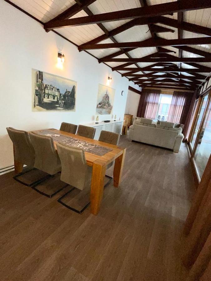 Beejmig Villa อาร์เซิน ภายนอก รูปภาพ